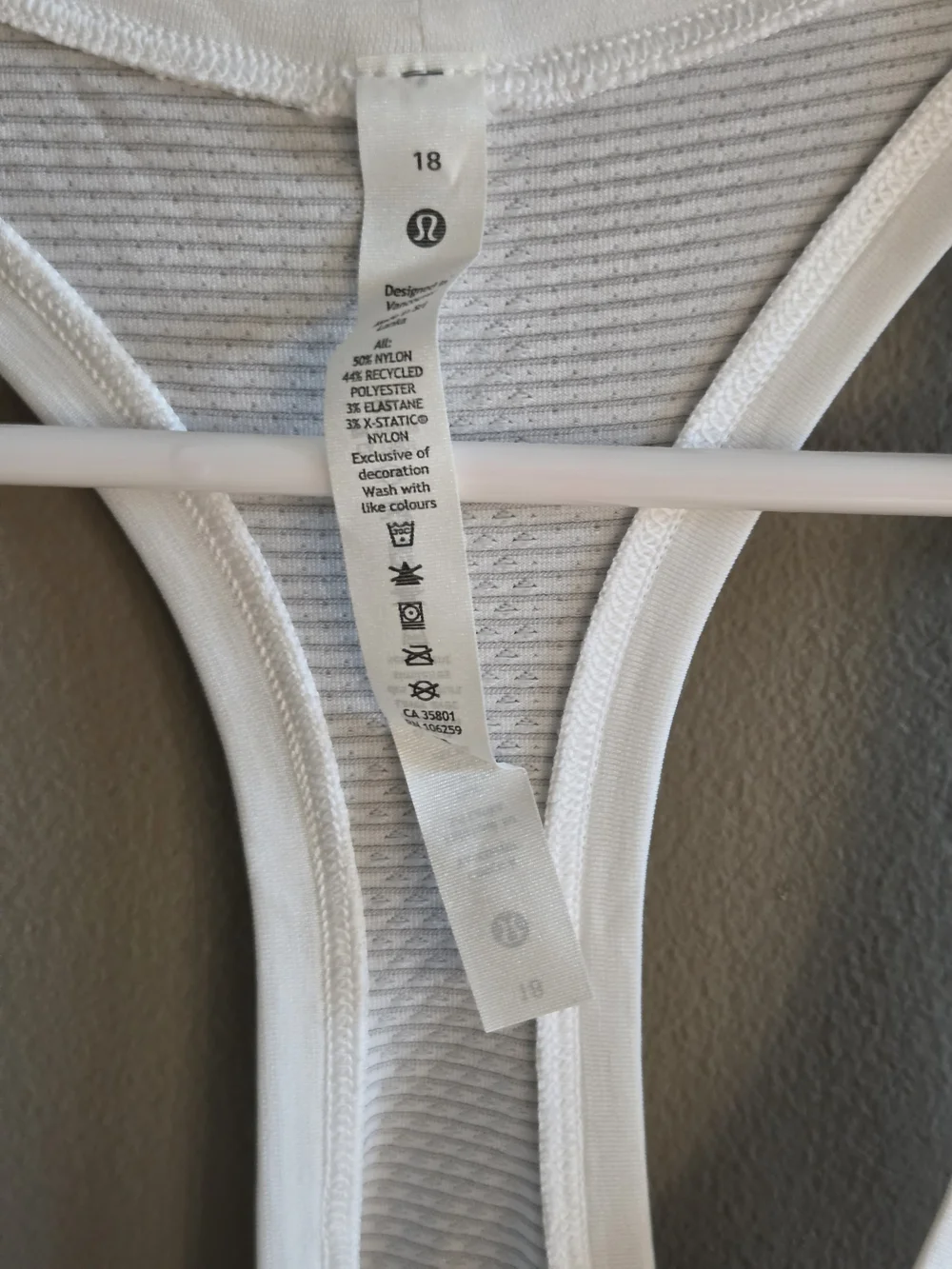 NWT Lululemon Swiftly Tech Racerback 2.0 White Tank Size 18